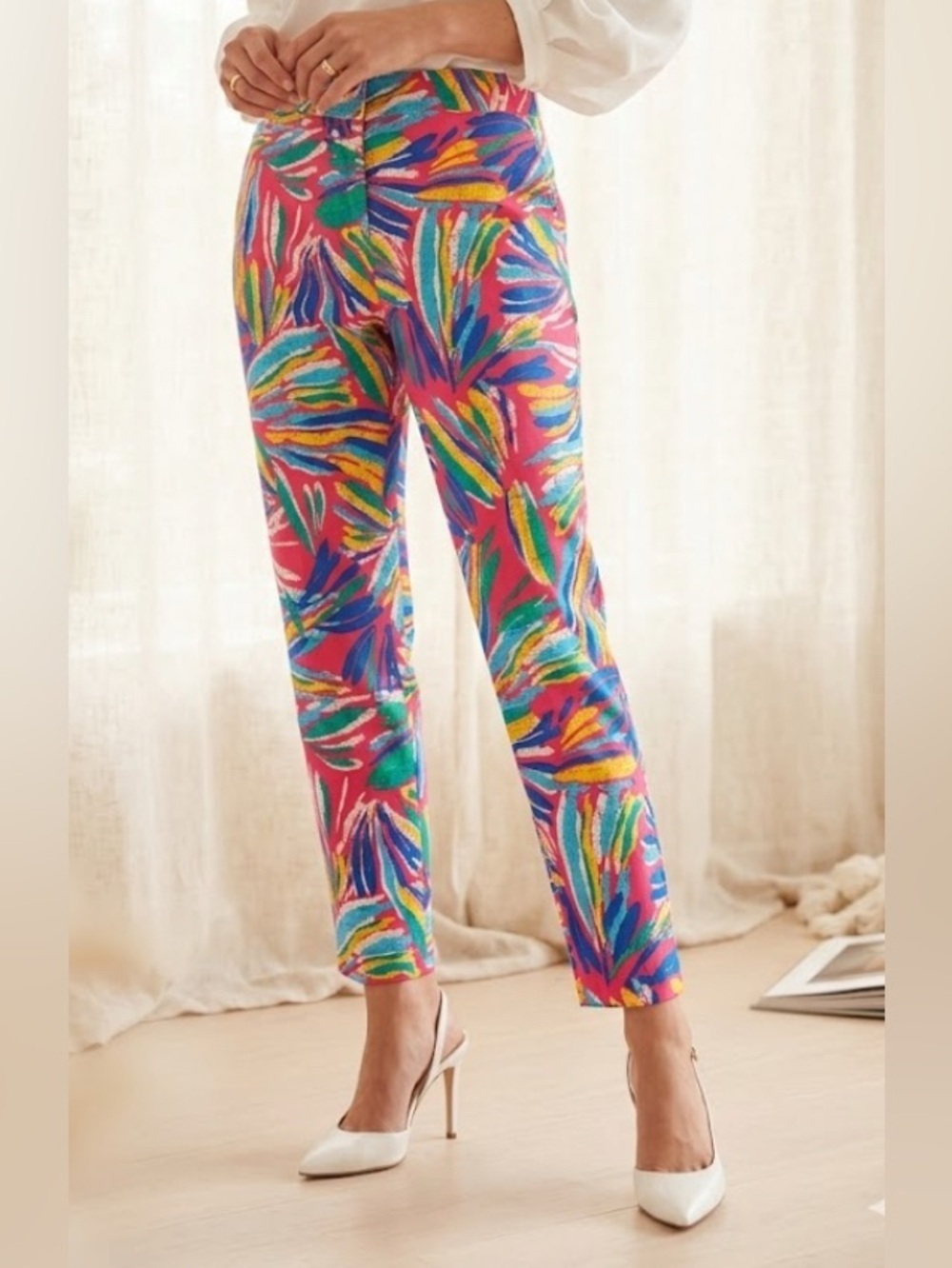 Pappagallo Vibrant Pink Multicolor Printed Cropped Pants